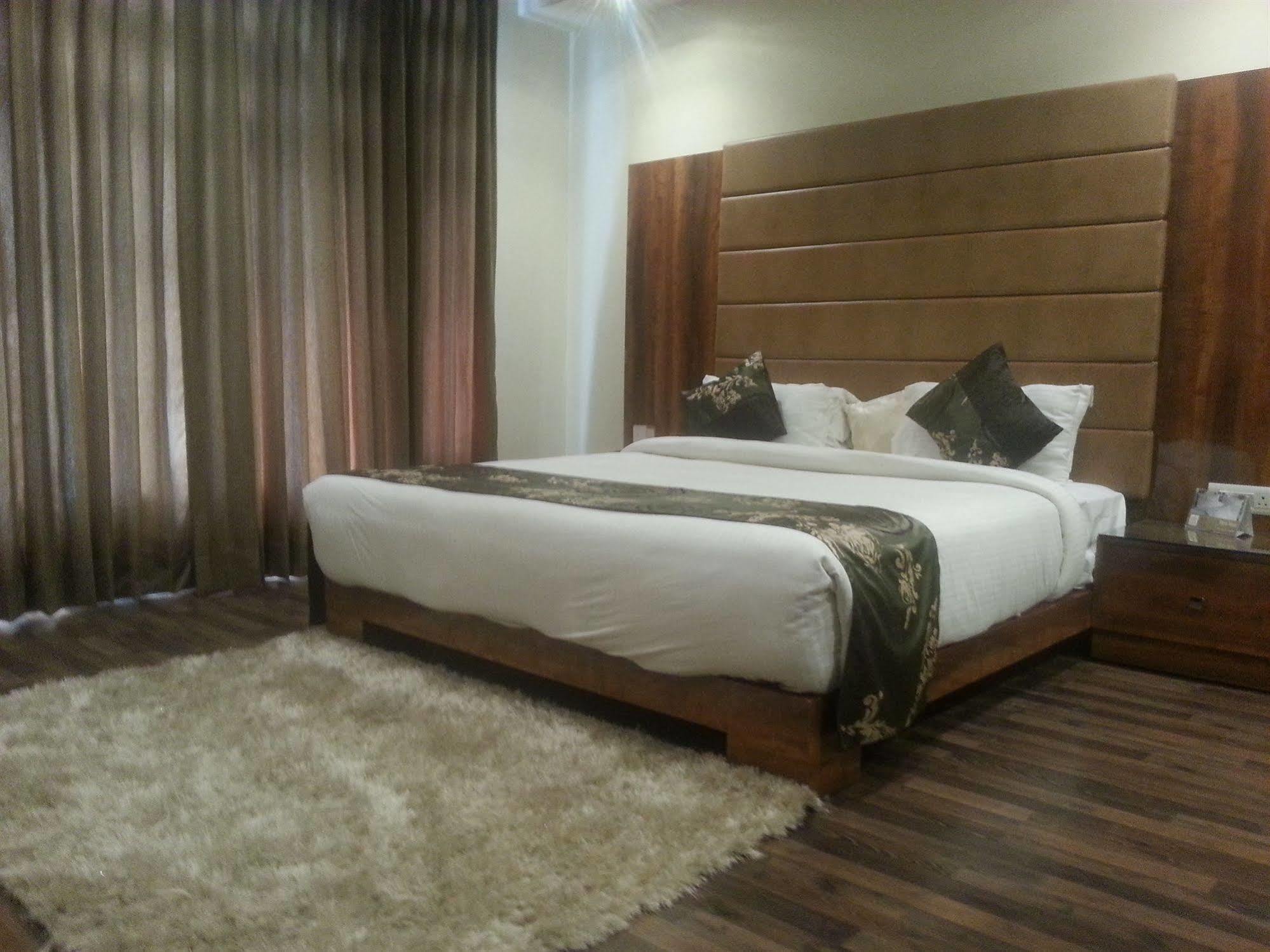 Hotel One Earth Avaas Amritsar Exteriér fotografie